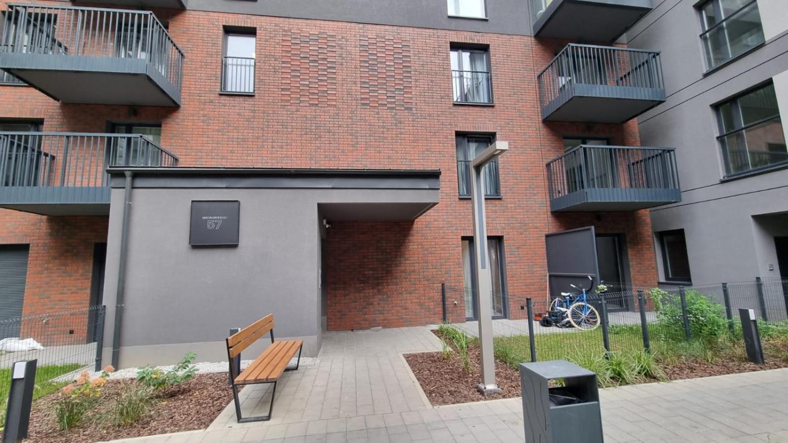 New #Madalinskiego57 - City Center, New Bulding, 2 Bedrooms, 2X Double Beds And A Fold-Out Sofa, Separate Kitchen, Air Conditioning, Balcony, Underground Parking, Self Check In 24H, Internet, Netflix, Coffee Machine, Washing Machine,1 Km To The Railw Wrocław Exterior foto