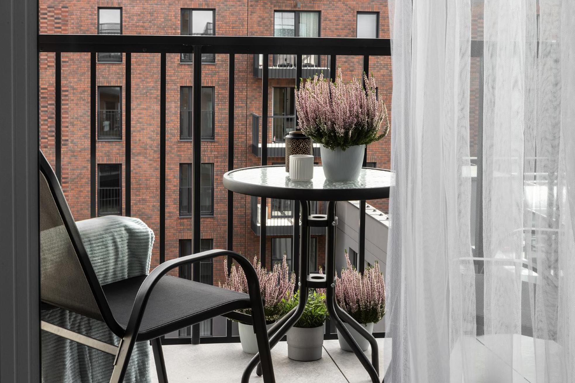 New #Madalinskiego57 - City Center, New Bulding, 2 Bedrooms, 2X Double Beds And A Fold-Out Sofa, Separate Kitchen, Air Conditioning, Balcony, Underground Parking, Self Check In 24H, Internet, Netflix, Coffee Machine, Washing Machine,1 Km To The Railw Wrocław Exterior foto
